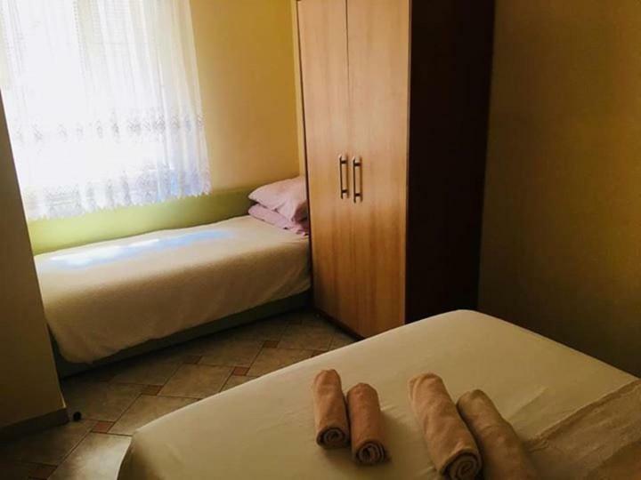 Apartmani Djura Selce Eksteriør bilde