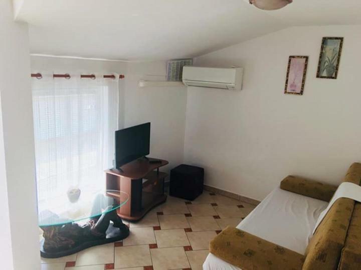 Apartmani Djura Selce Eksteriør bilde